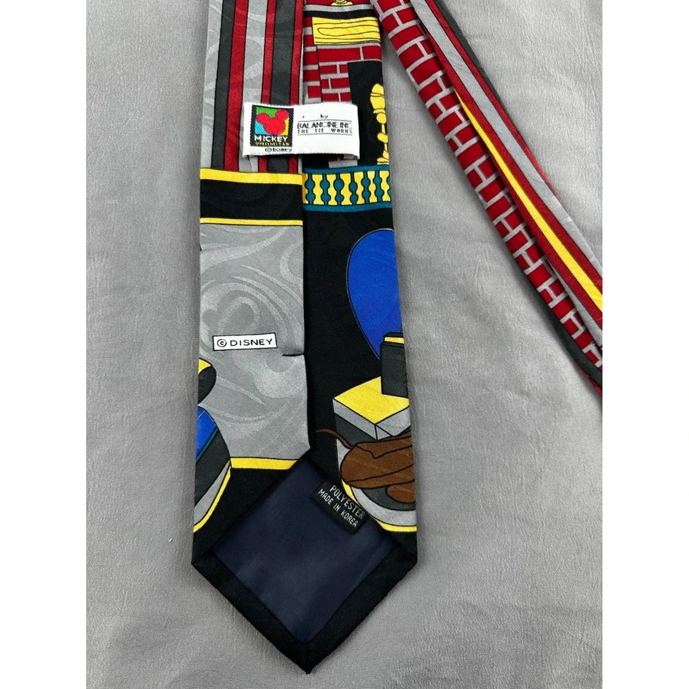 Disney Mickey Mouse & Pluto‎ Tie 100% polyester